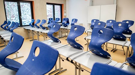Statt Unterricht im Klassenzimmer lernen viele Kinder, Jugendliche und junge Erwachsene heute zu Hause. (Archivbild) / Foto: Hauke-Christian Dittrich/dpa