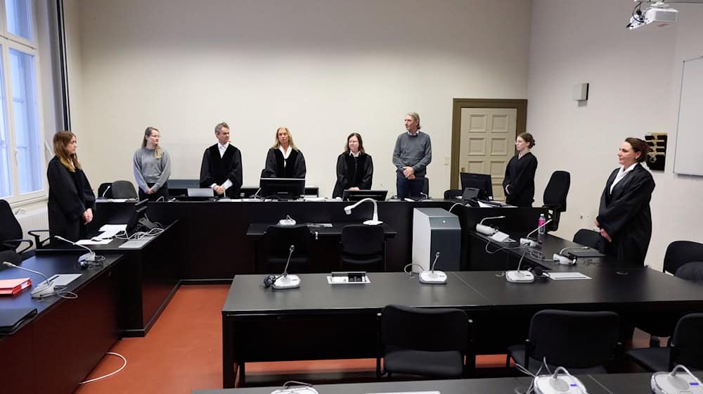 Die 40-Jährige muss dauerhaft in die Psychiatrie.  / Foto: Georg Wendt/dpa