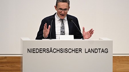 Einstimmig wiedergewählt: der Arbeitsrechtler Wilhelm Mestwerdt. / Foto: Shireen Broszies/dpa