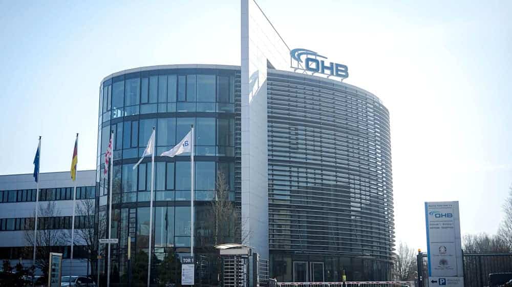 Der Raumfahrt- und Technologiekonzern OHB will mit dem Rüstungskonzern Rheinmetall zusammenarbeiten. (Archivbild) / Foto: Sina Schuldt/dpa