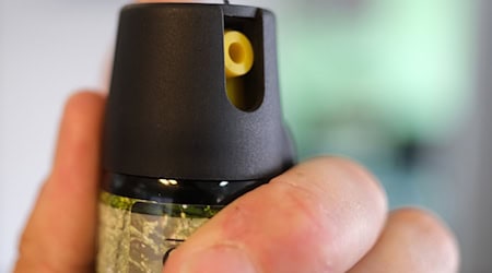 Sieben Menschen sind in einer Bar durch Pfefferspray verletzt worden. (Symbolbild) / Foto: Bernd Weißbrod/dpa