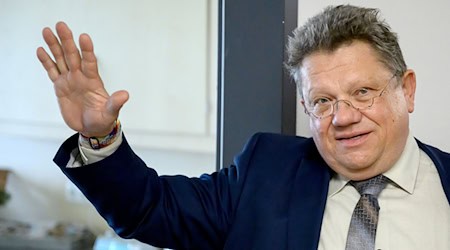 Andreas Philippi mahnt bei den winterlichen Temperaturen zur gegenseitigen Rücksichtnahme. (Archivbild) / Foto: Swen Pförtner/dpa