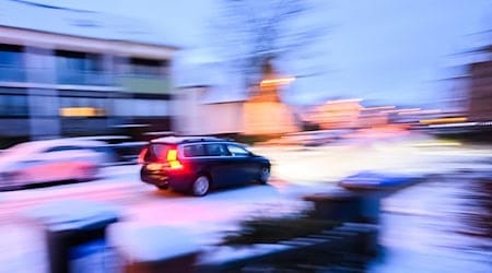 Zwei Schulsporthallen können derzeit nicht genutzt werden. (Symbolbild)  / Foto: Julian Stratenschulte/dpa