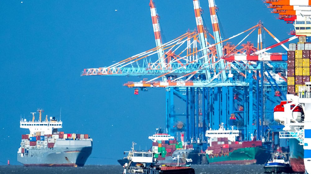 Für militärisch nutzbare Hafeninfrastruktur sollen 1,35 Milliarden Euro vom Bund nach Bremerhaven fließen. (Archivbild) / Foto: Sina Schuldt/dpa