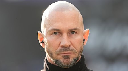 Hoffenheims Trainer Christian Ilzer will den nächsten Gegner nicht auf die leichte Schulter nehmen. / Foto: Marc Schüler/dpa