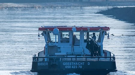 Der Elbe-Lübeck-Kanal ist seit Donnerstag nicht mehr für normale Schiffe befahrbar. (Archivbild) / Foto: Jens Büttner/dpa