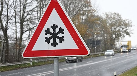 Auch am Freitag fällt mancherorts die Schule aus. (Symbolbild) / Foto: Lars Penning/dpa