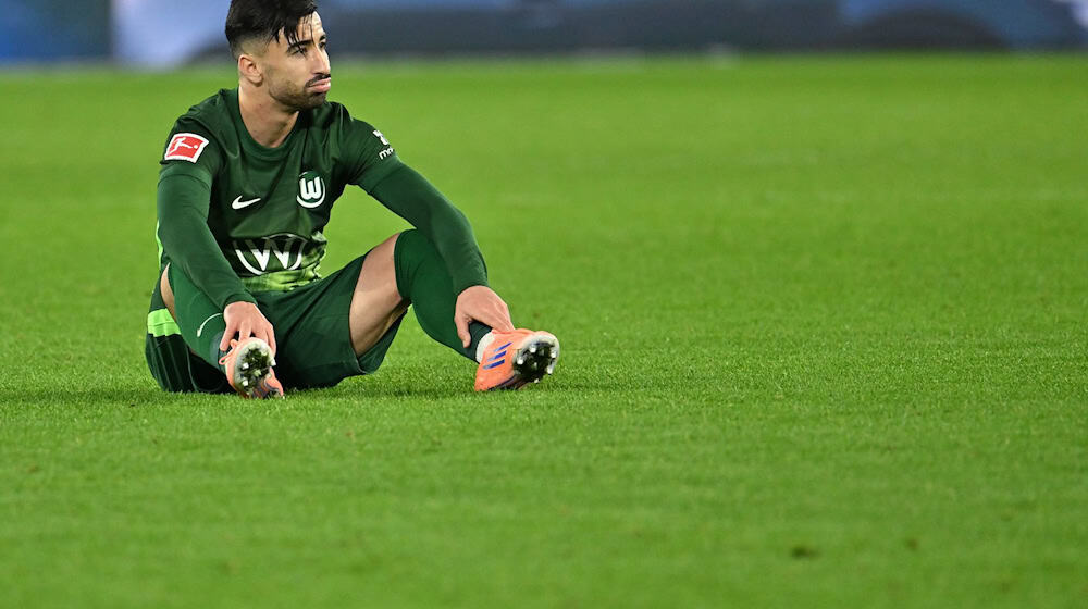 Fehlt aus disziplinarischen Gründen gegen Köln: Wolfsburgs Mohamed Amoura. (Archivbild)  / Foto: Swen Pförtner/dpa