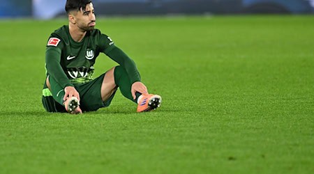 Fehlt aus disziplinarischen Gründen gegen Köln: Wolfsburgs Mohamed Amoura. (Archivbild)  / Foto: Swen Pförtner/dpa