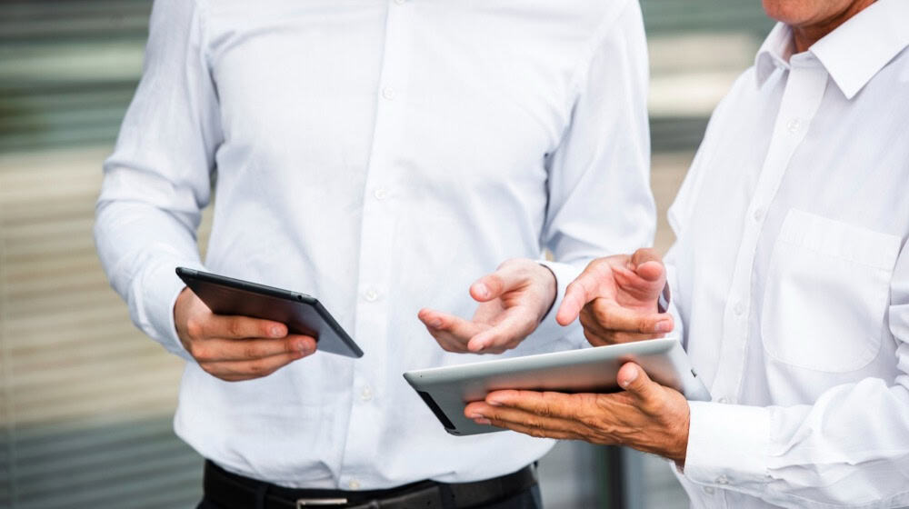 Digitale Plattformen und datenbasierte Prozesse verändern Geschäftsmodelle in deutschen Unternehmen. / Foto: freepik.com