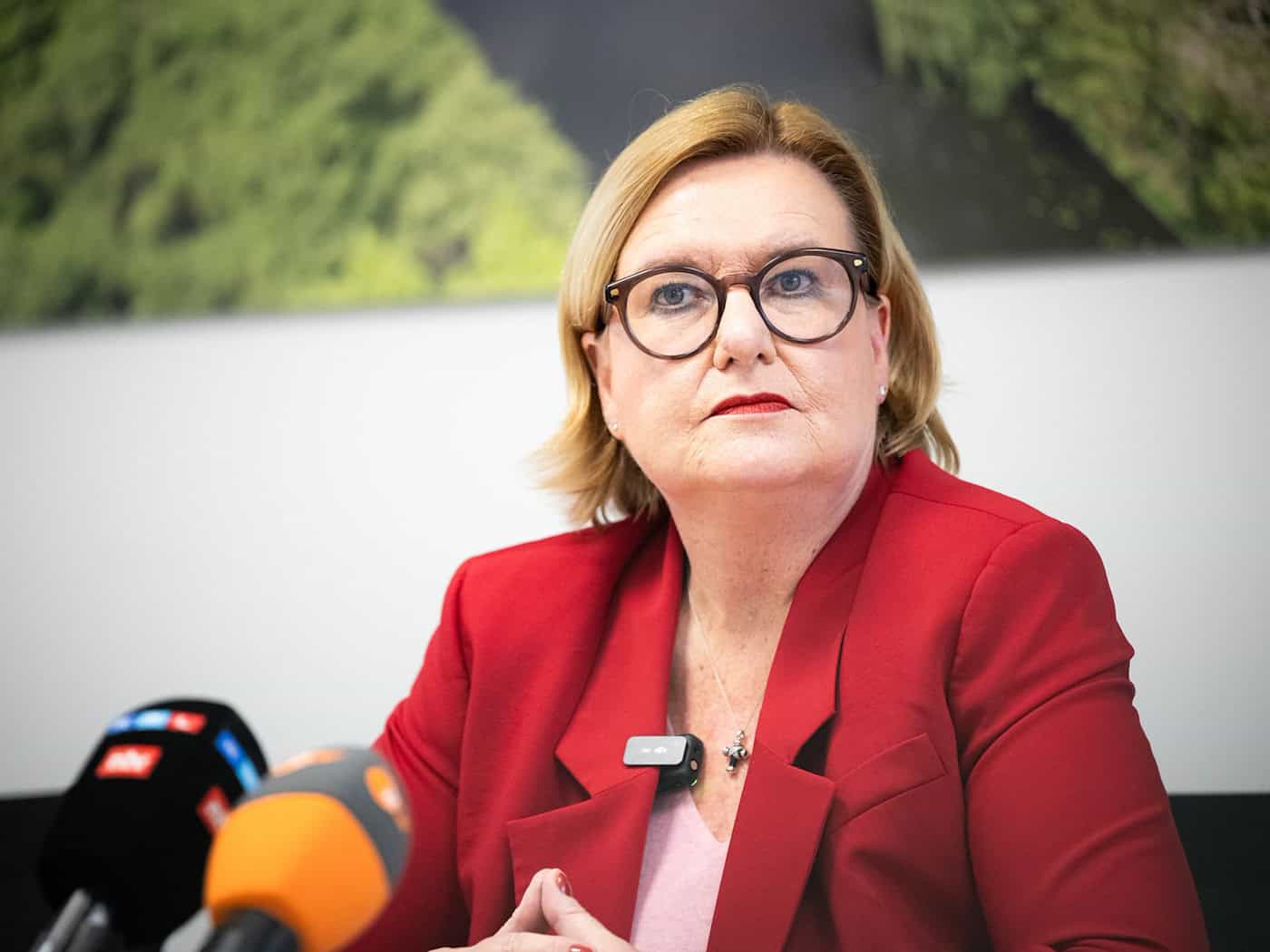 Bremens Innensenatorin Eva Högl zeigt sich besorgt mit Blick auf die Situation im Nahen Osten. (Archivbild) / Foto: Sina Schuldt/dpa