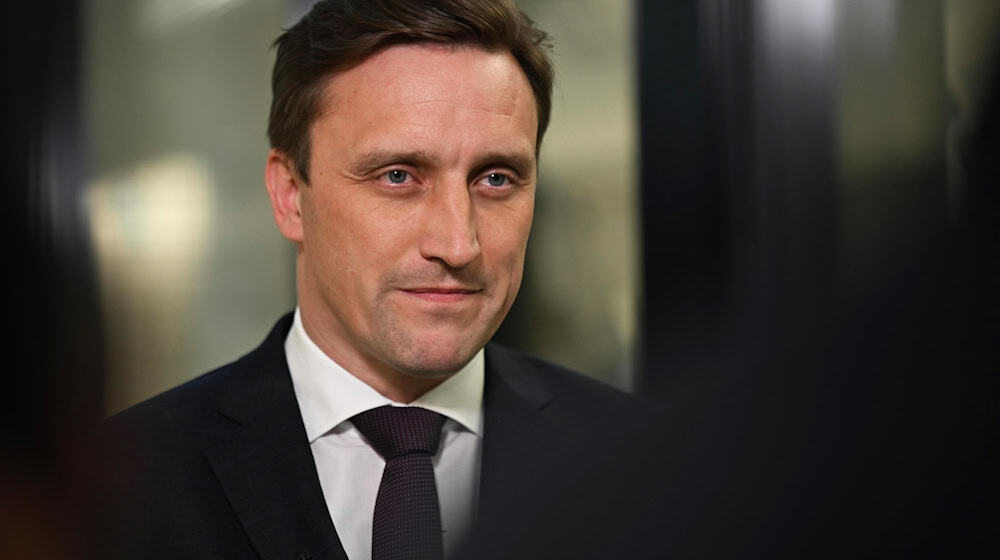 Niedersachsens CDU-Chef Sebastian Lechner würdigt die verstorbene Rita Süssmuth. (Archiv)  / Foto: Shireen Broszies/dpa