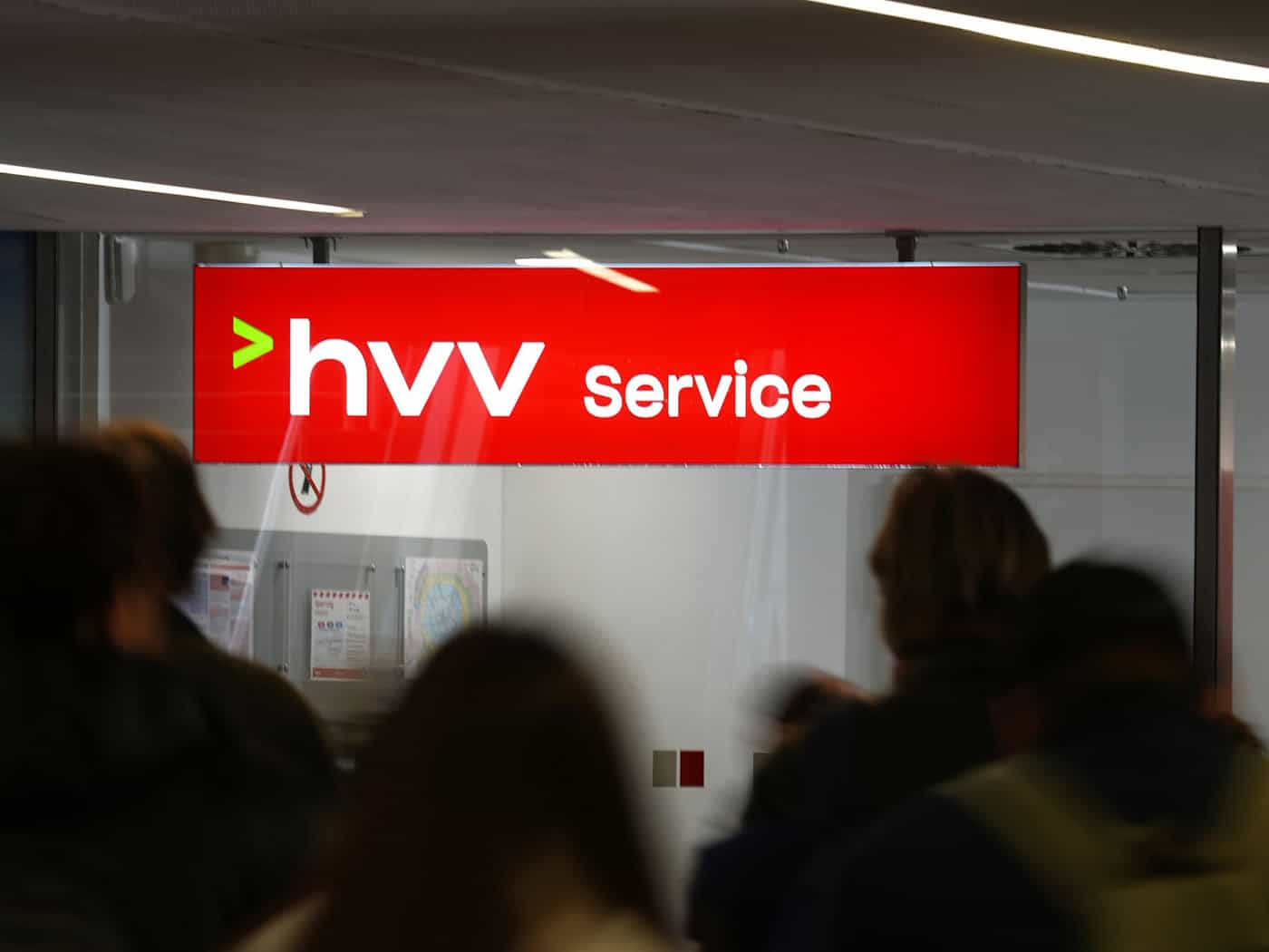 Rund 1,24 Millionen Menschen besaßen im Januar ein Deutschlandticket des HVV. (Archivbild)  / Foto: Marcus Brandt/dpa