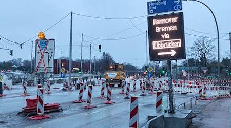 Wegen Bauarbeiten ist der Elbtunnel weiter voll gesperrt.  / Foto: Georg Wendt/dpa