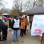 Vor der Gründungsveranstaltung der AfD-Jugend gibt es Protest. / Foto: Jörn Hüneke/dpa
