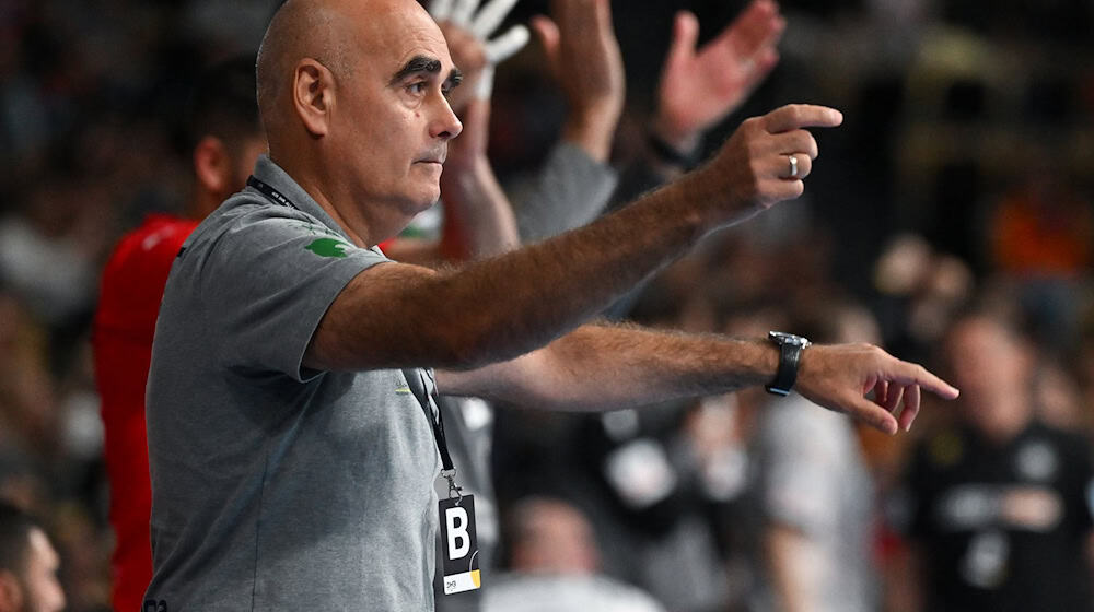 Trainer Juan Carlos Pastor und die TSV Hannover-Burgdorf starteten in die Hauptrunde der European League. (Archivbild) / Foto: Sven Hoppe/dpa
