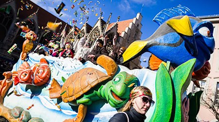 Karnevalsumzug «Schoduvel» zieht durch Braunschweig