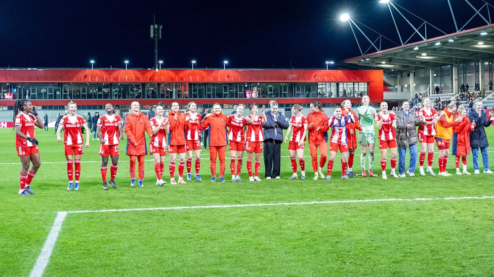 Die Bayern-Fußballerinnen jubeln - wohl bald auch wieder als Meister. / Foto: Ulrich Gamel/dpa