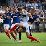 Hannovers Benedikt Pichler in der Hinrunden-Partie gegen seinen früheren Arbeitgeber in Kiel. (Archivbild) / Foto: Gregor Fischer/dpa