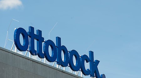 Der Prothesenhersteller Ottobock meldet einen Profitabilitätssprung. (Archivbild) / Foto: Swen Pförtner/dpa