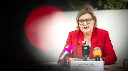 Senatorin nach Enttarnung von V-Mann: «Vorwurf ist absurd»