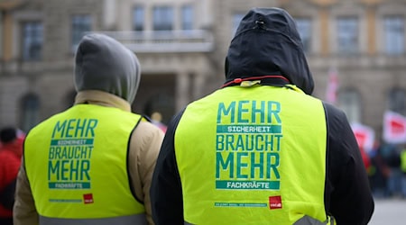 Verdi weitet Warnstreik aus - Dienstag landesweiter Ausstand