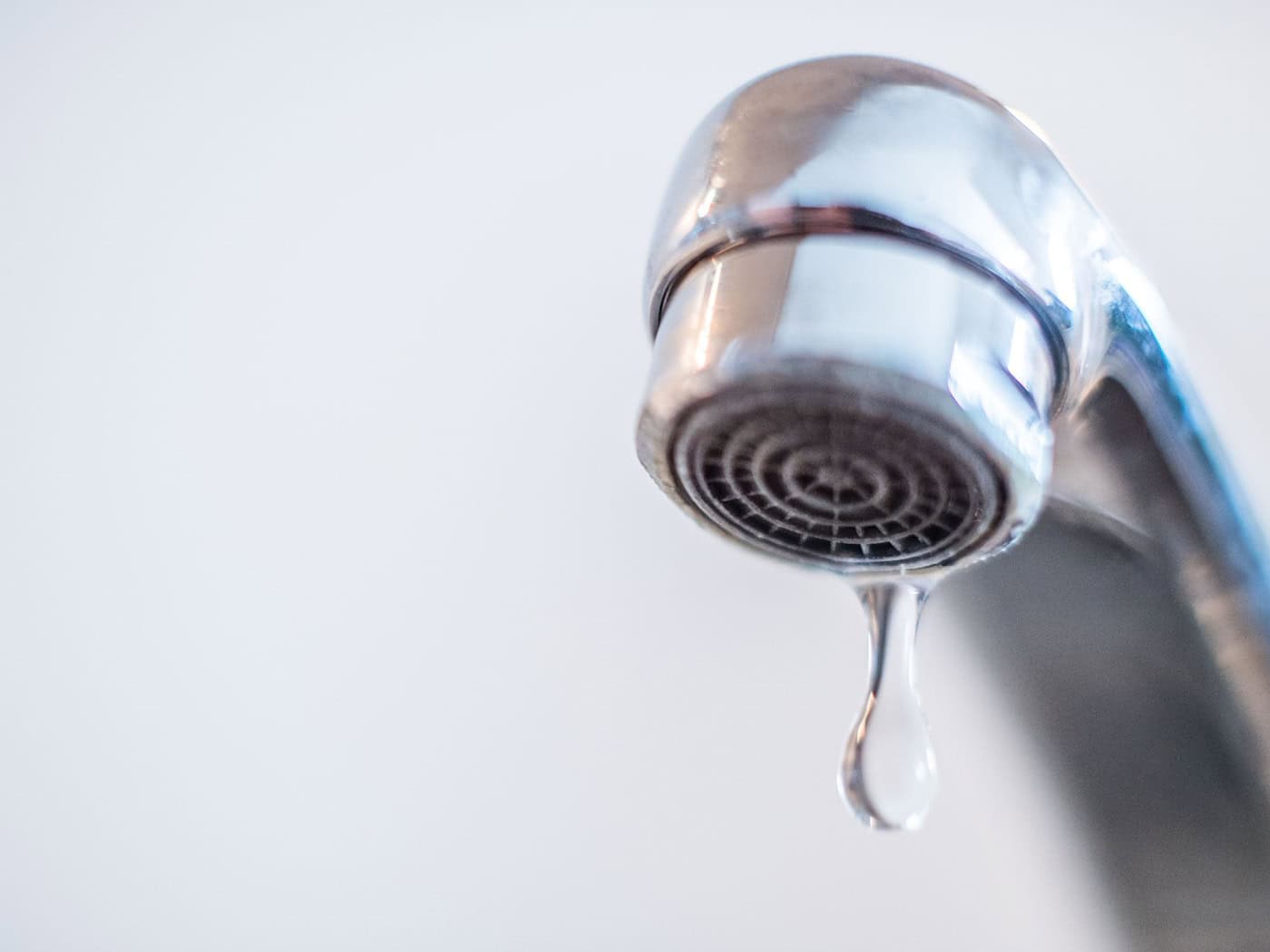 Kein Wasser: 250 Haushalte in Celle sind nach einem Rohrbruch von der Versorgung abgeschnitten. (Symbolbild) / Foto: Lino Mirgeler/dpa