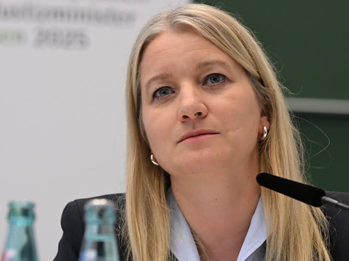 Die CDU-Fraktion im niedersächsischen Landtag wirft Justizministerin Kathrin Wahlmann (SPD) «Luxusreisen» vor. (Archivbild) / Foto: Jennifer Brückner/dpa
