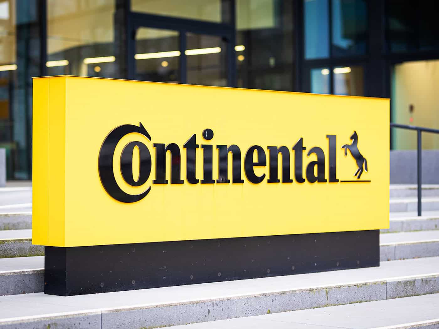 Mehr als zehn Jahre nach dem Auffliegen des Dieselskandals einigt sich dessen Continental mit seiner Versicherung auf eine Vergleich. (Archivbild) / Foto: Moritz Frankenberg/dpa