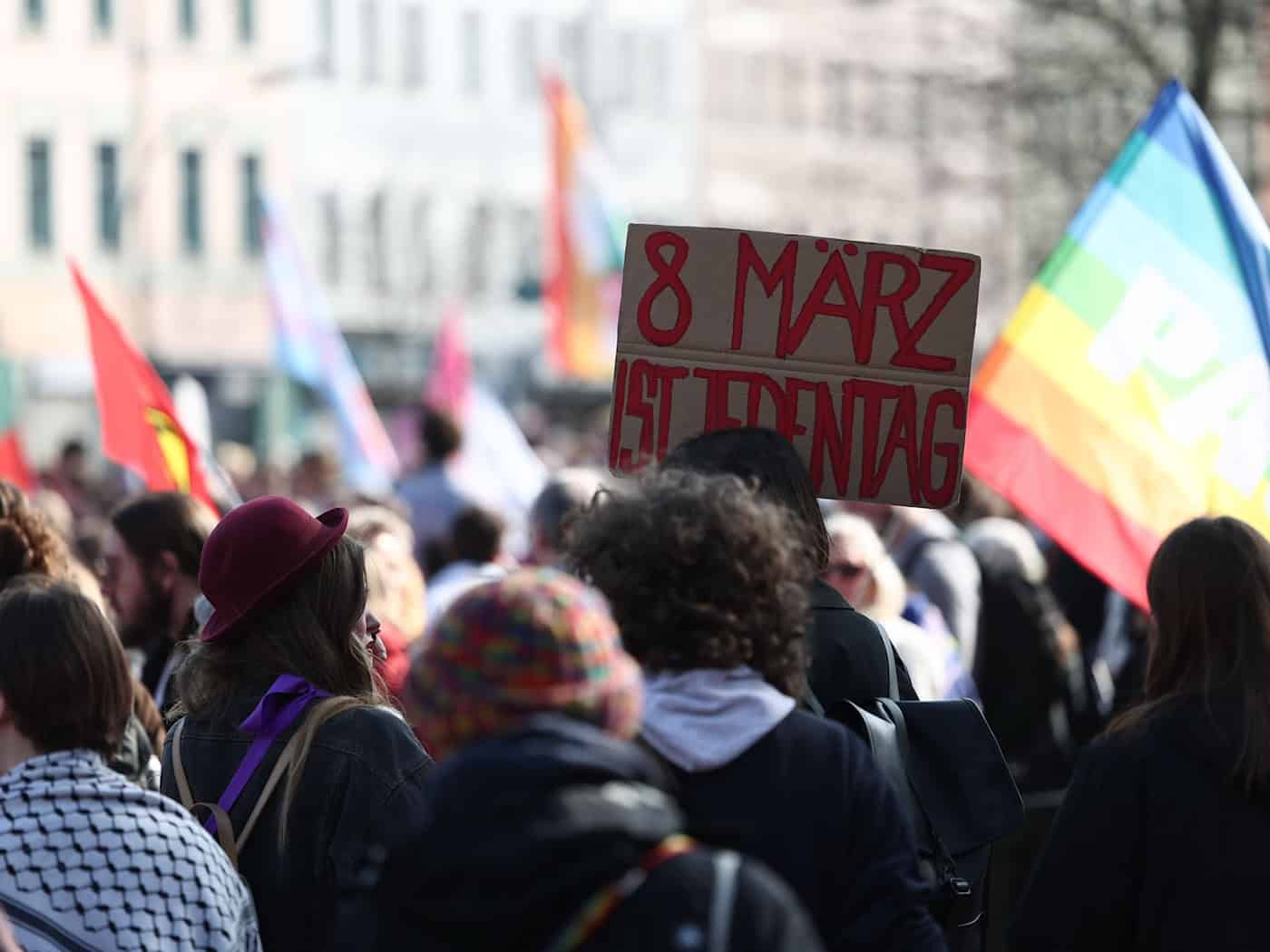 Der 8. März ist der internationale Frauentag. (Symbolbild) / Foto: Hannes P Albert/dpa