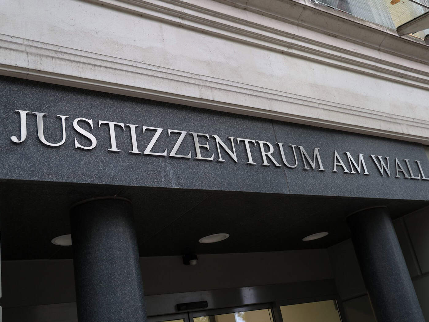 Das Verwaltungsgericht entschied, dass der Forscher weiter mit Affen experimentieren darf - allerdings unter Auflagen. (Archivbild) / Foto: Focke Strangmann/dpa