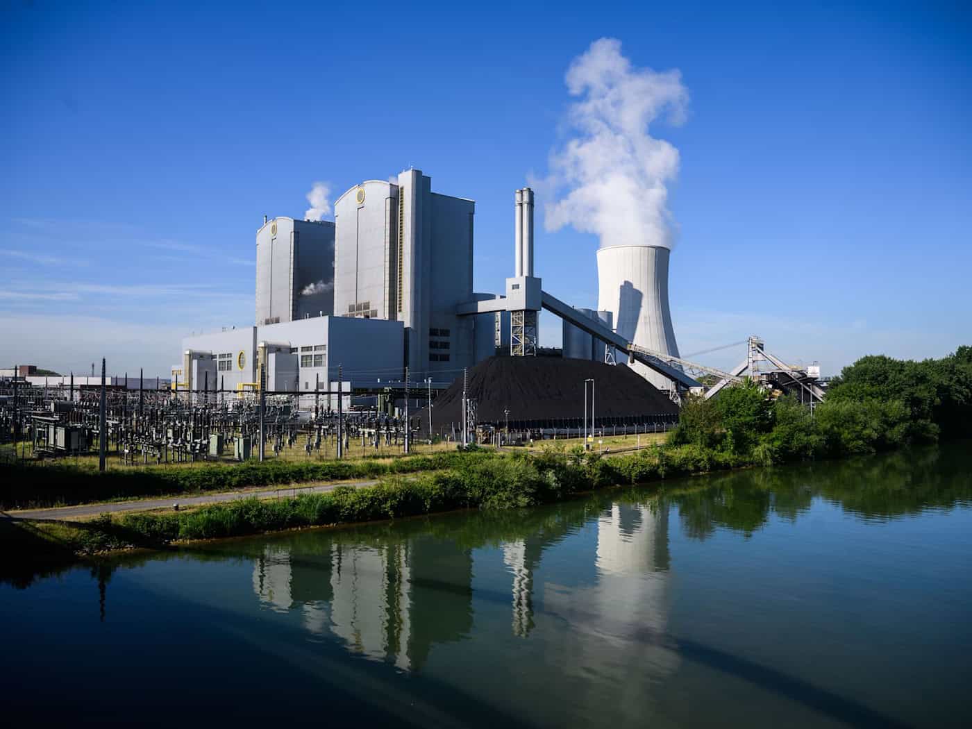 In Hannovers Kohlekraftwerk Stöcken läuft jetzt nur noch einer der beiden Blöcke. (Archivfoto)  / Foto: Julian Stratenschulte/dpa