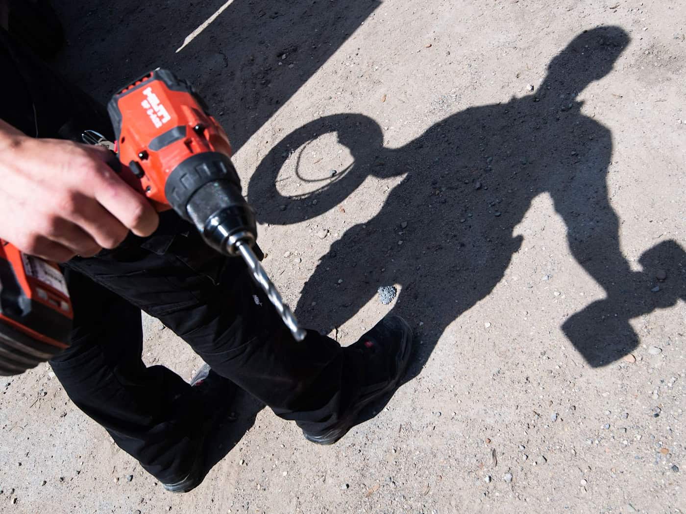 Die Ausbildung ist oft der erste Schritt in den Job – und nicht immer einfach. (Symbolbild) / Foto: Julian Stratenschulte/dpa
