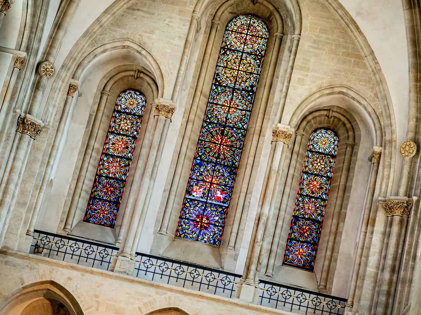 Die katholische Kirche in Niedersachsen und Bremen ist im vergangenen Jahr weiter geschrumpft. (Archivbild) / Foto: Hauke-Christian Dittrich/dpa