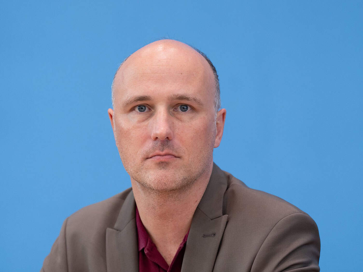 Der Grünen-Kulturpolitiker Sven Lehmann befürchtet ein «Klima der Vorzensur». (Archivbild) / Foto: Soeren Stache/dpa