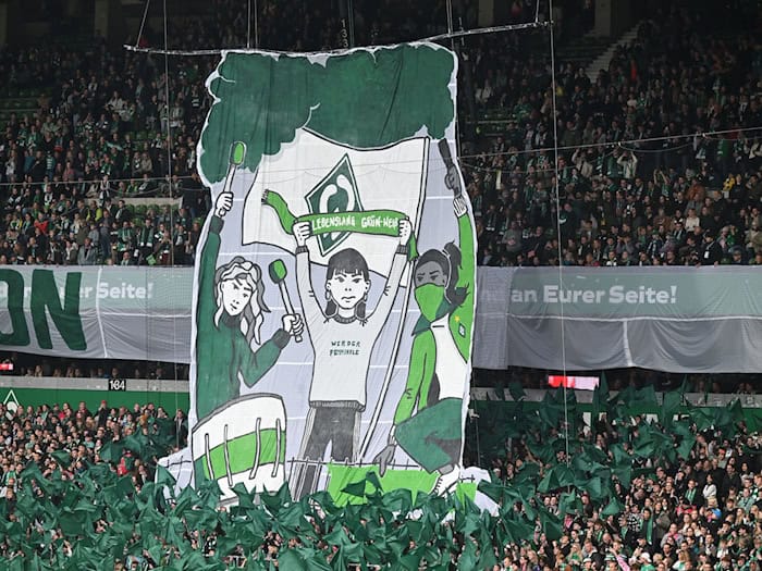 Fans der Werder-Frauen beim Spiel gegen den Hamburger SV / Foto: Carmen Jaspersen/dpa