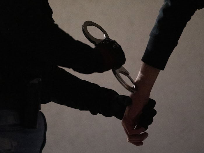 Ermittler nahmen einen Verdächtigen nach einem Messerangriff fest. (Symbolbild) / Foto: Leonie Asendorpf/dpa