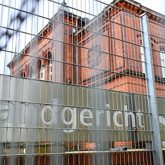 Das Gericht hat entschieden, dass der Angeklagte bald aus dem Gefängnis darf. (Archivbild) / Foto: Izabela Mittwollen/dpa