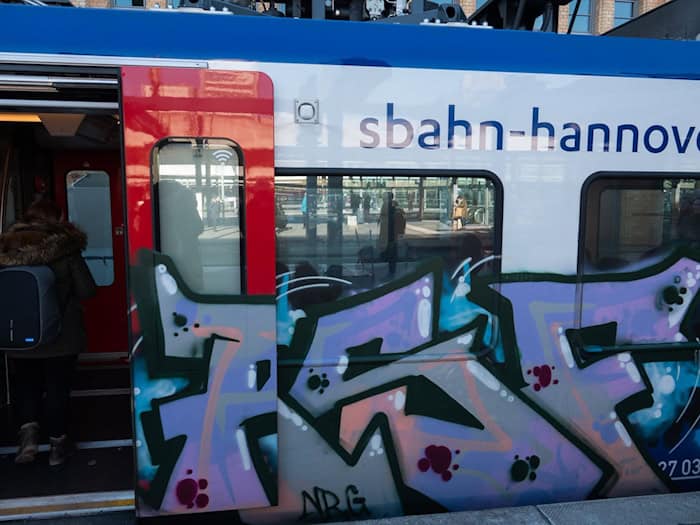 In Richtung Norden fallen ab dem Hauptbahnhof Hannover Halte aus. (Symbolbild) / Foto: Marco Rauch/dpa