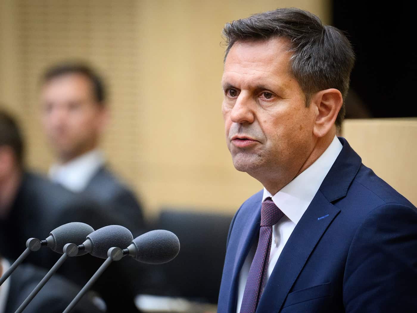 Niedersachsens Ministerpräsident Olaf Lies (SPD) setzt auf die Diversifizierung der Bezugsquellen von Gas. (Archivbild) / Foto: Bernd von Jutrczenka/dpa