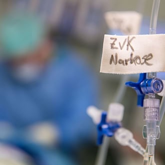 Ein Anästhesist steht unter Verdacht, Patientinnen unter Narkose sexuell missbraucht zu haben. (Symbolbild) / Foto: Marijan Murat/dpa