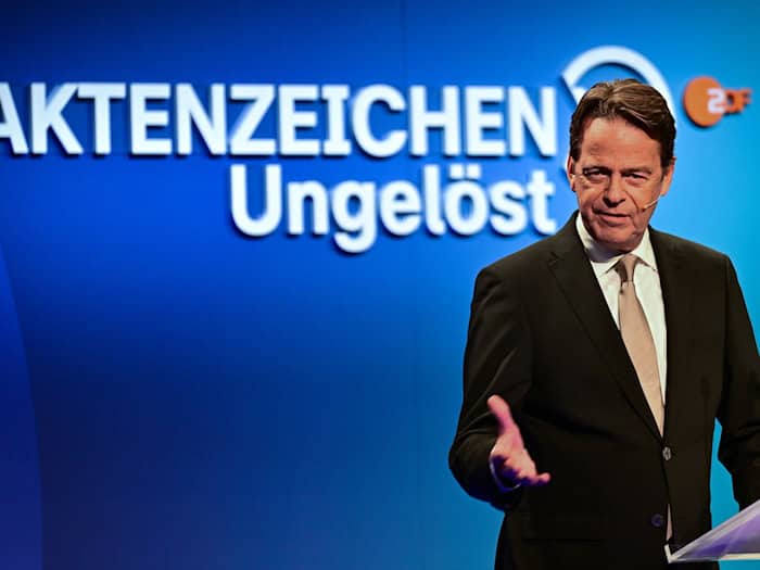 Ein Raubüberfall auf eine ältere Dame in Holzminden wird Thema bei der ZDF-Sendung «Aktenzeichen XY... Ungelöst». (Archivbild) / Foto: Sebastian Gollnow/dpa