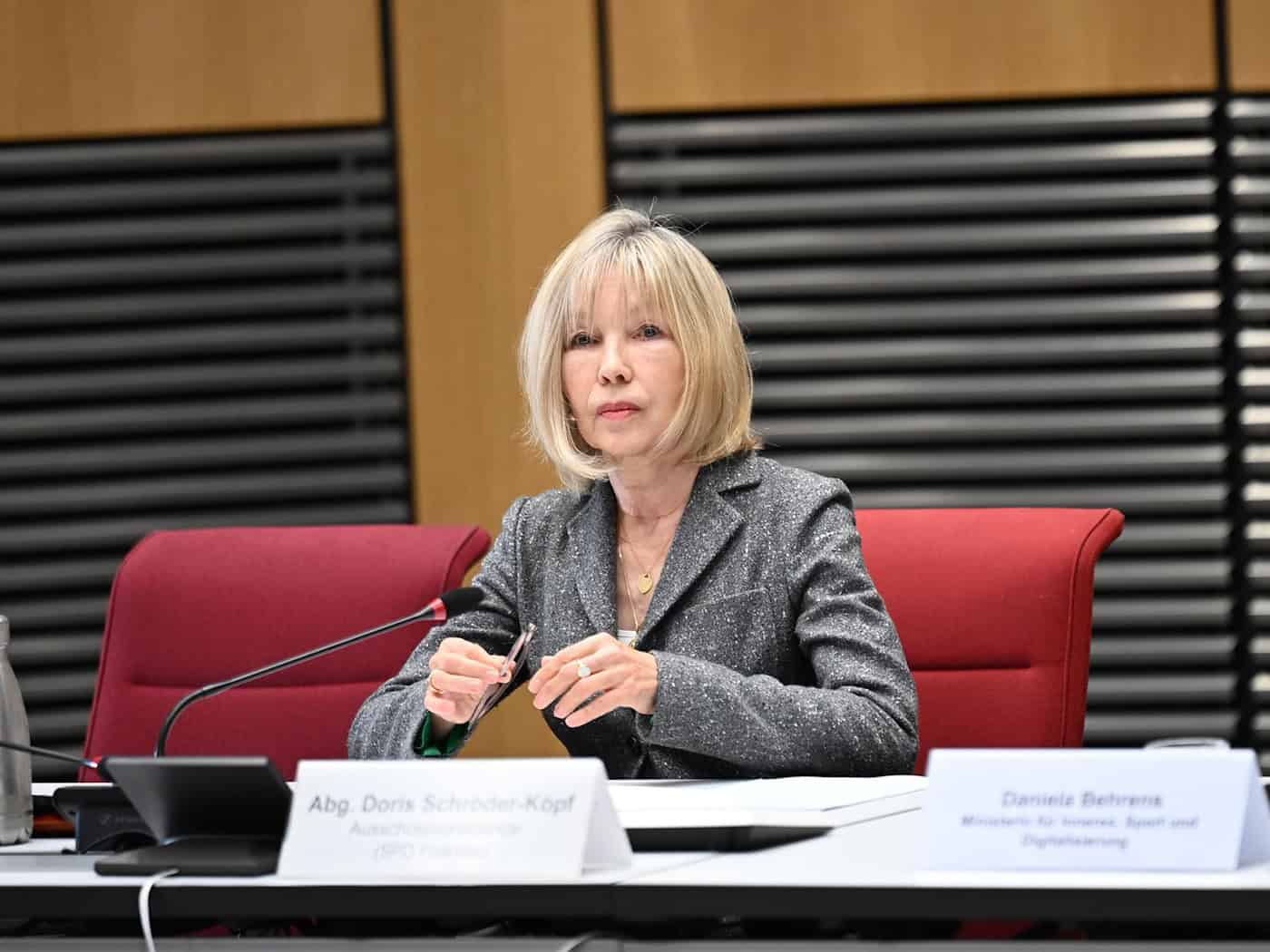 Mit Doris Schröder-Kopf (SPD) fordert eine prominente Landtagsabgeordnete Konsequenzen an der Spitze der eigenen Partei. (Archivbild) / Foto: Shireen Broszies/dpa