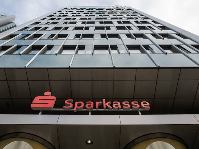 Die Sparkasse in Niedersachsen konnten 2025 bei Kreditvergabe und Kundeneinlagen zulegen. (Archivbild) / Foto: Lucas Bäuml/dpa