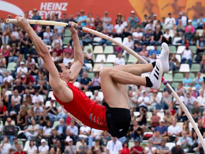 Gillian Ladwig holte sich im vergangenen Jahr im Stabhochsprung den deutschen Meistertitel. (Archivbild) / Foto: Sven Hoppe/dpa