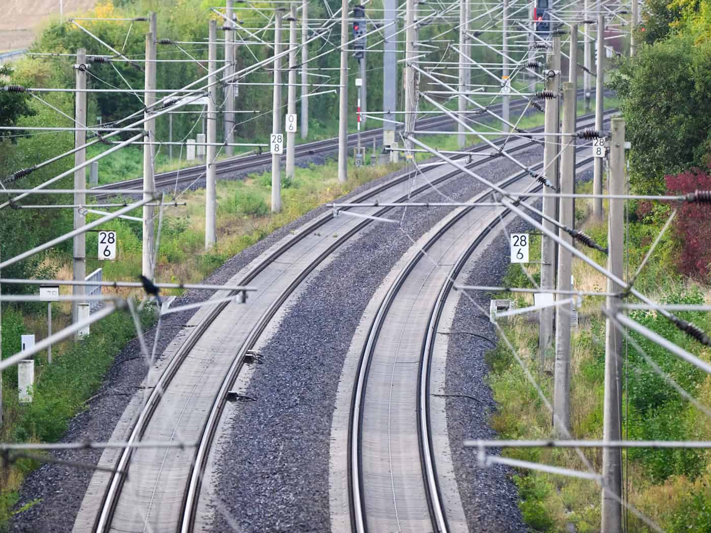 Pendler müssen sich bis Mitte Juni auf zusätzliche Ausfälle einstellen. (Archivbild) / Foto: Julian Stratenschulte/dpa