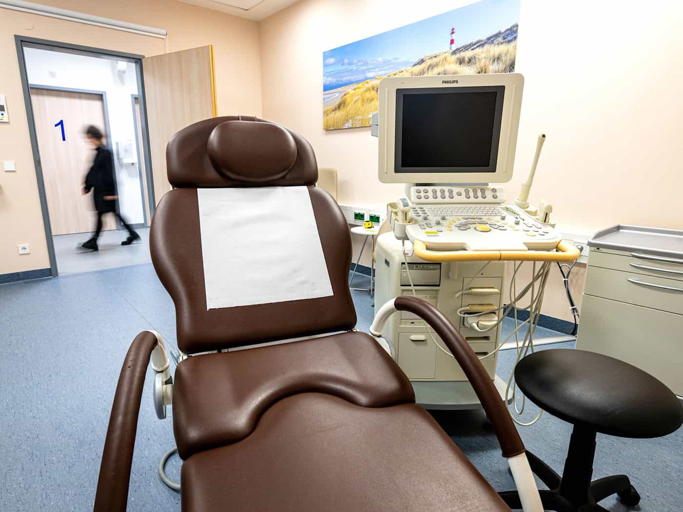 In der Gewaltschutzambulanz finden Menschen nach einer Vergewaltigung oder nach häuslicher Gewalt Hilfe. (Archivbild) / Foto: Sina Schuldt/dpa