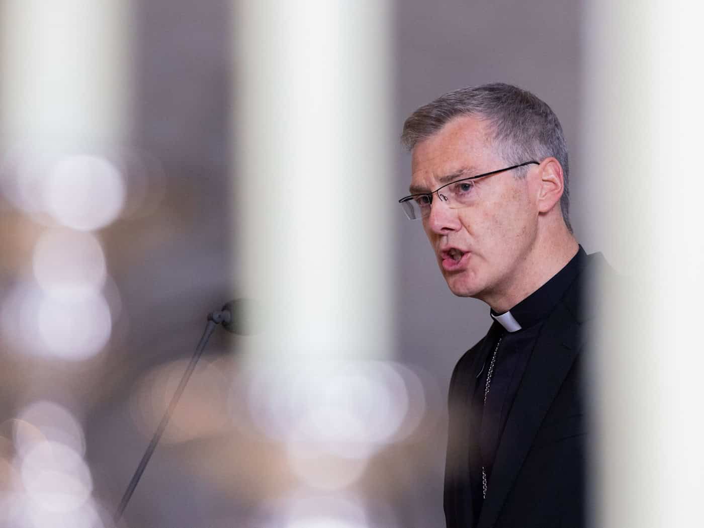 Der neue Bischof von Münster, Heiner Wilmer, hat sich in seiner ersten Ansprache an seinem neuen Wirkungsort auch zum Missbrauchsskandal in der katholischen Kirche geäußert.  / Foto: Rolf Vennenbernd/dpa