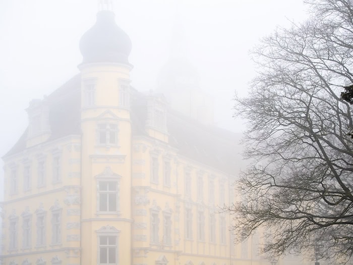 Der Start ins Wochenende wird in Niedersachsen und Bremen noch trüb und wolkenverhangen. (Archivbild) / Foto: Hauke-Christian Dittrich/dpa