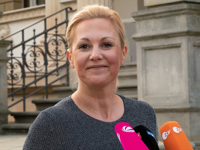 Bettina Wulff genießt es, endlich auf Sylt zu wohnen. Konkrete Pläne für die Zukunft macht sie nicht. (Archivbild) / Foto: Mia Bucher/dpa